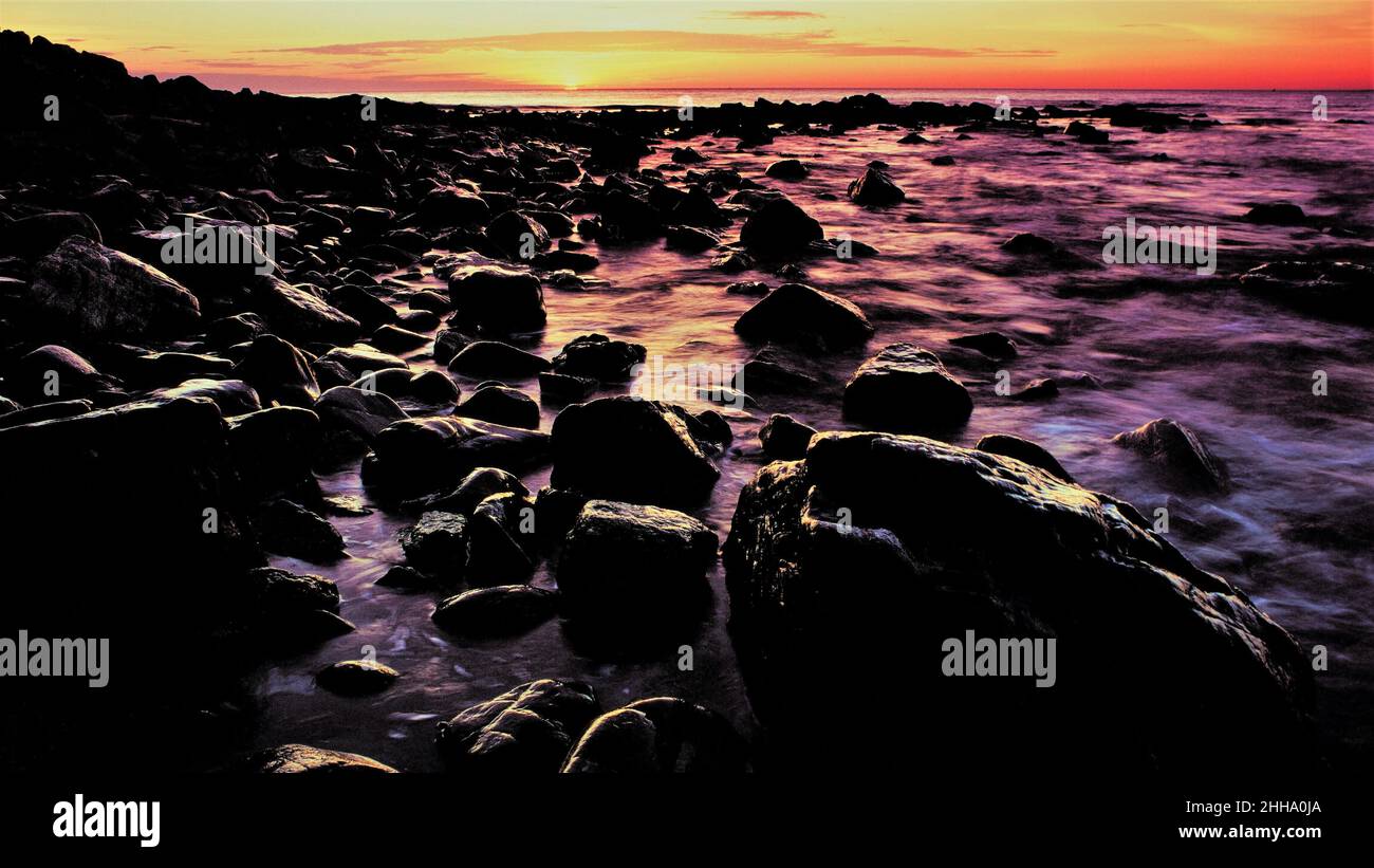 Atlantic Ocean sunrise along the New England coast Stock Photo - Alamy