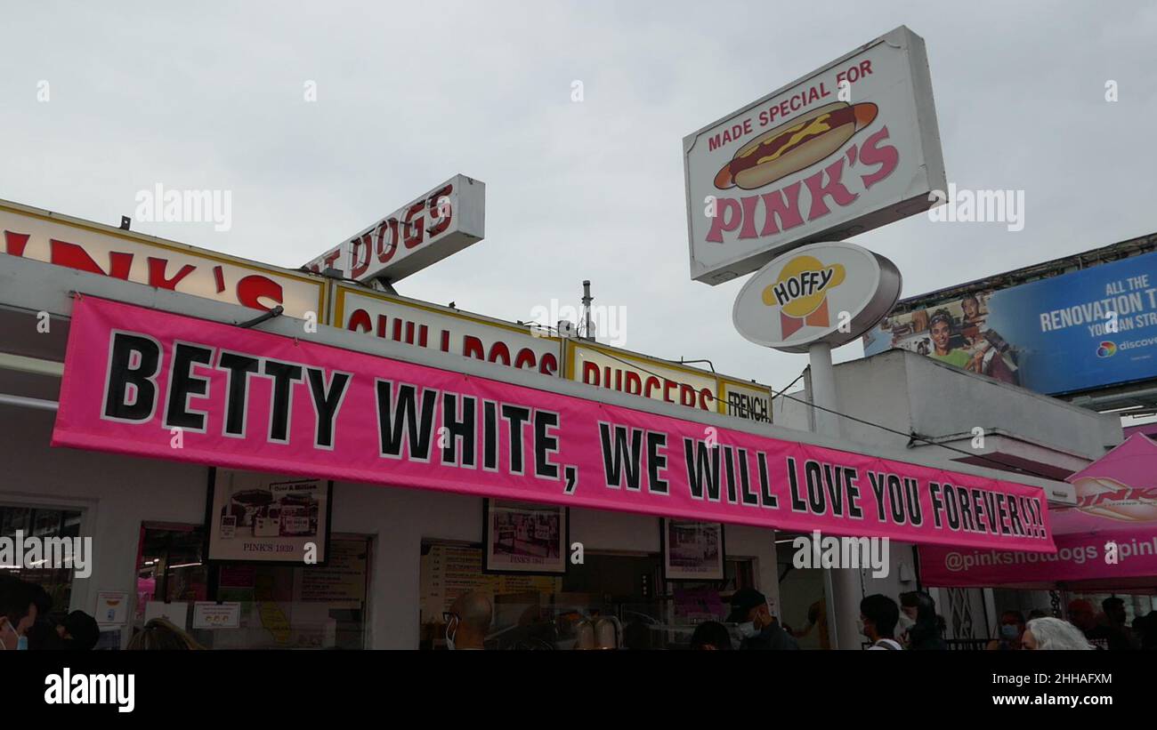 White Christmas At California 2022 Los Angeles, California, Usa 17Th January 2022 A General View Of Atmosphere  Of Betty White We Will Love You Forever Banner At Pink's Hot Dogs On Betty  White's 100Th Birthday Today On