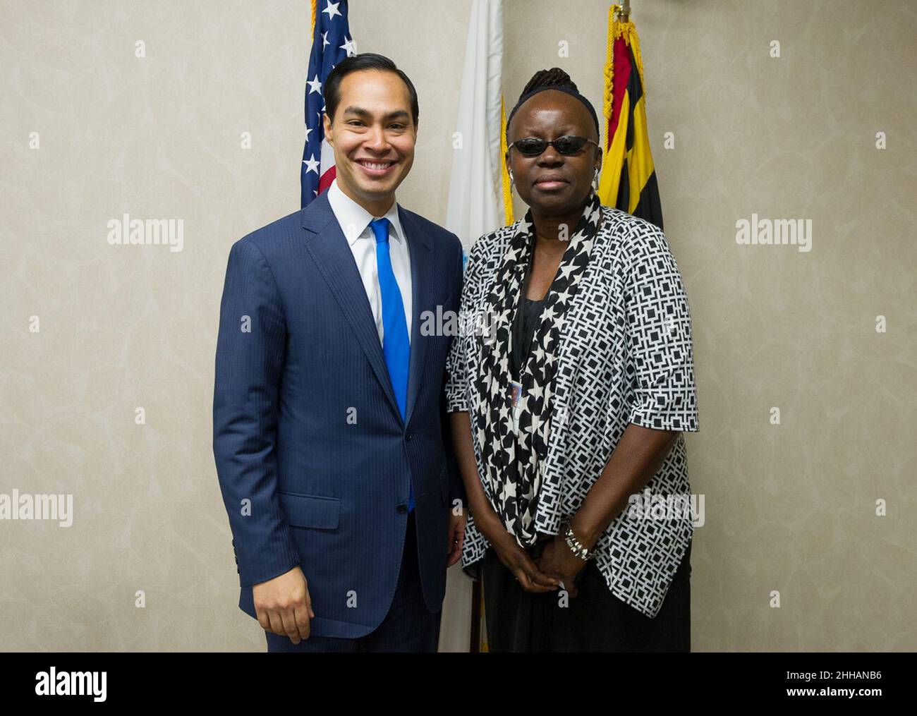 SOHUD Castro Visit Baltimore Field Office (15555872761 Stock Photo Alamy