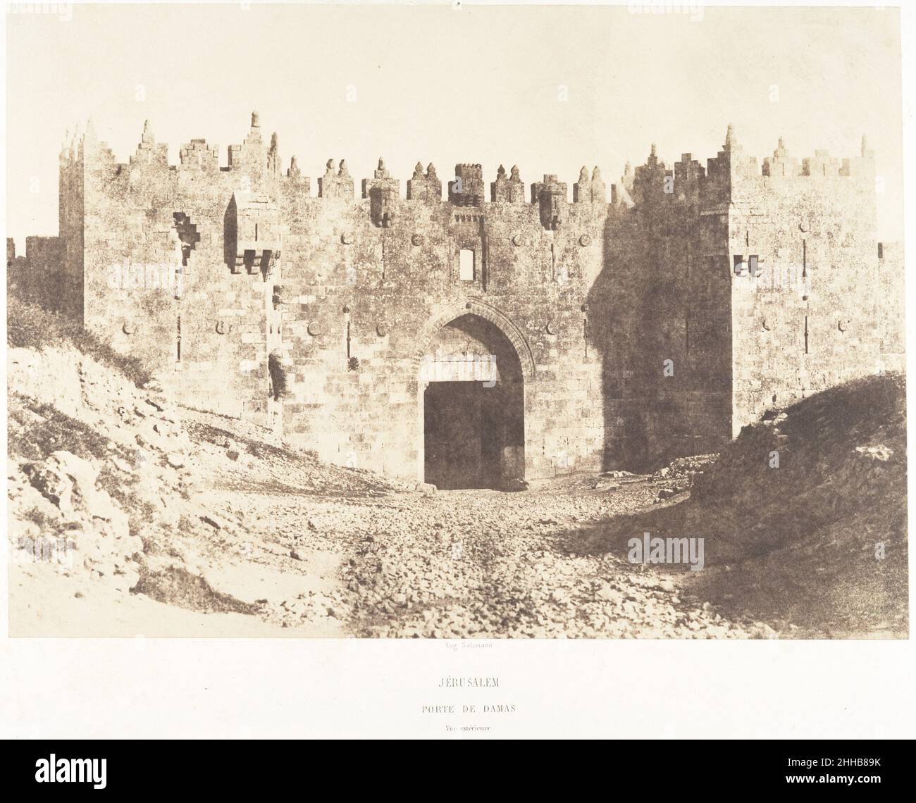 Jérusalem, Porte de Damas, Vue extérieure 1854 Auguste Salzmann French. Jérusalem, Porte de Damas, Vue extérieure  287037 Stock Photo