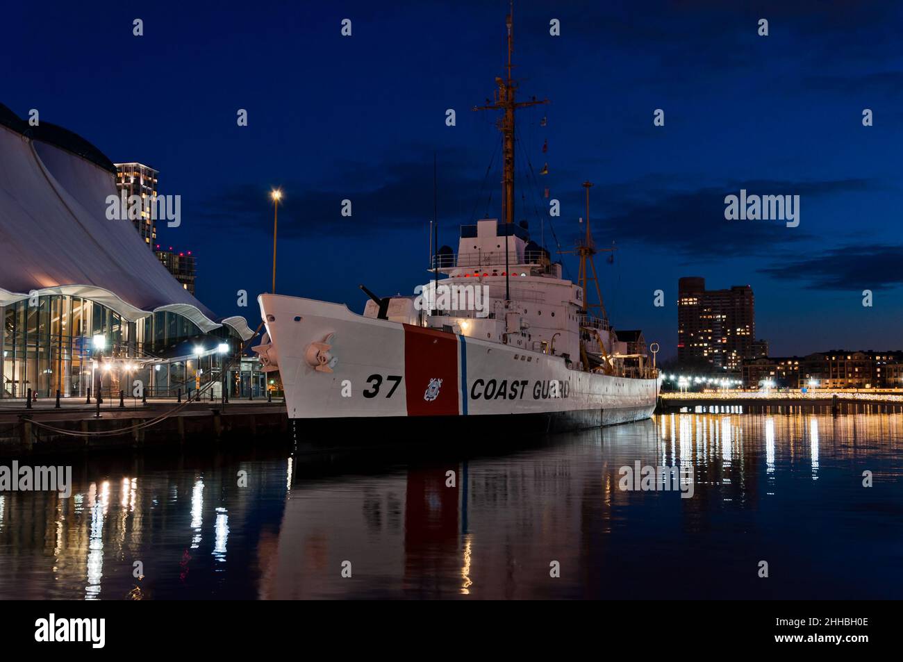 Uscgc taney hi-res stock photography and images - Alamy