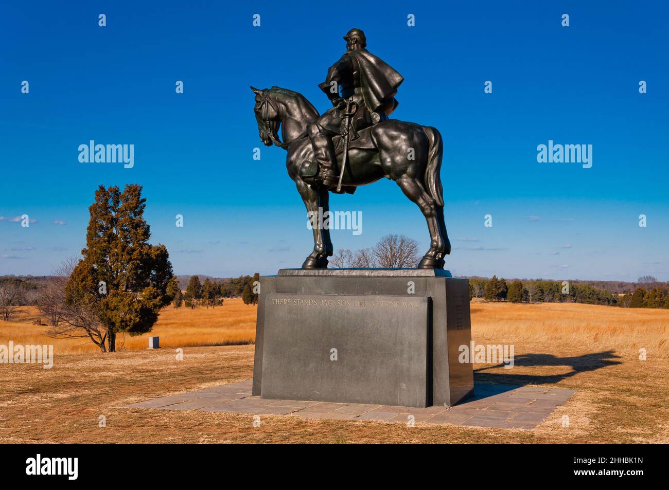 Photo of Stonewall Jackson Monument, Manassas National Battlefield Park ...