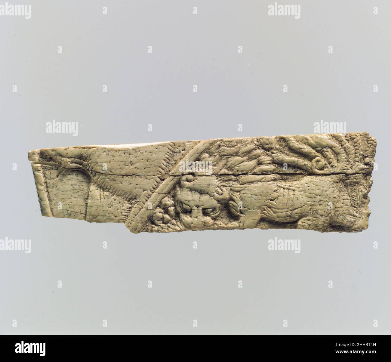 Ancient persian sculpture panel hi-res stock photography and images - Alamy