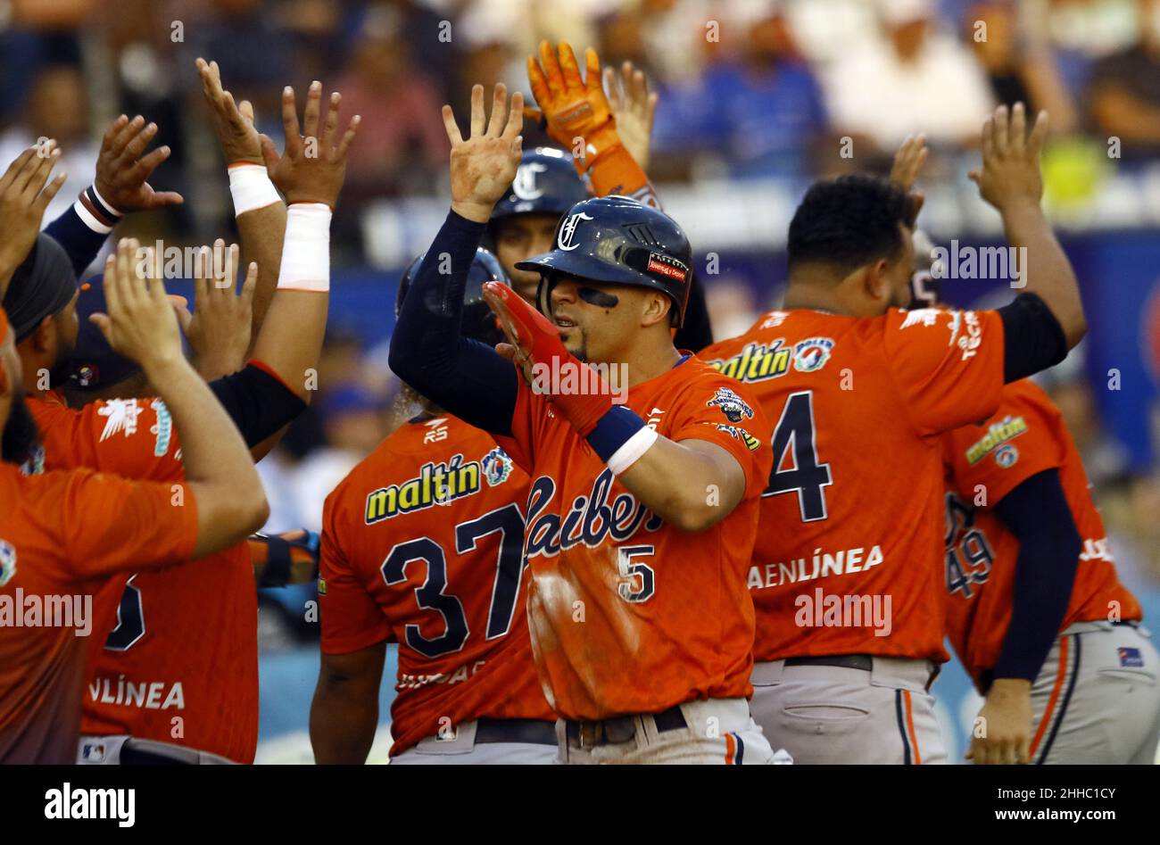 05-83 GENERAL CONFERENCE SESSION EXECUTIVE COMMITTEE St. Louis, Missouri  June 28, 2005, 2:00 p.m. PRESENT Cesario Acevedo, Roy A, image size:1300x947