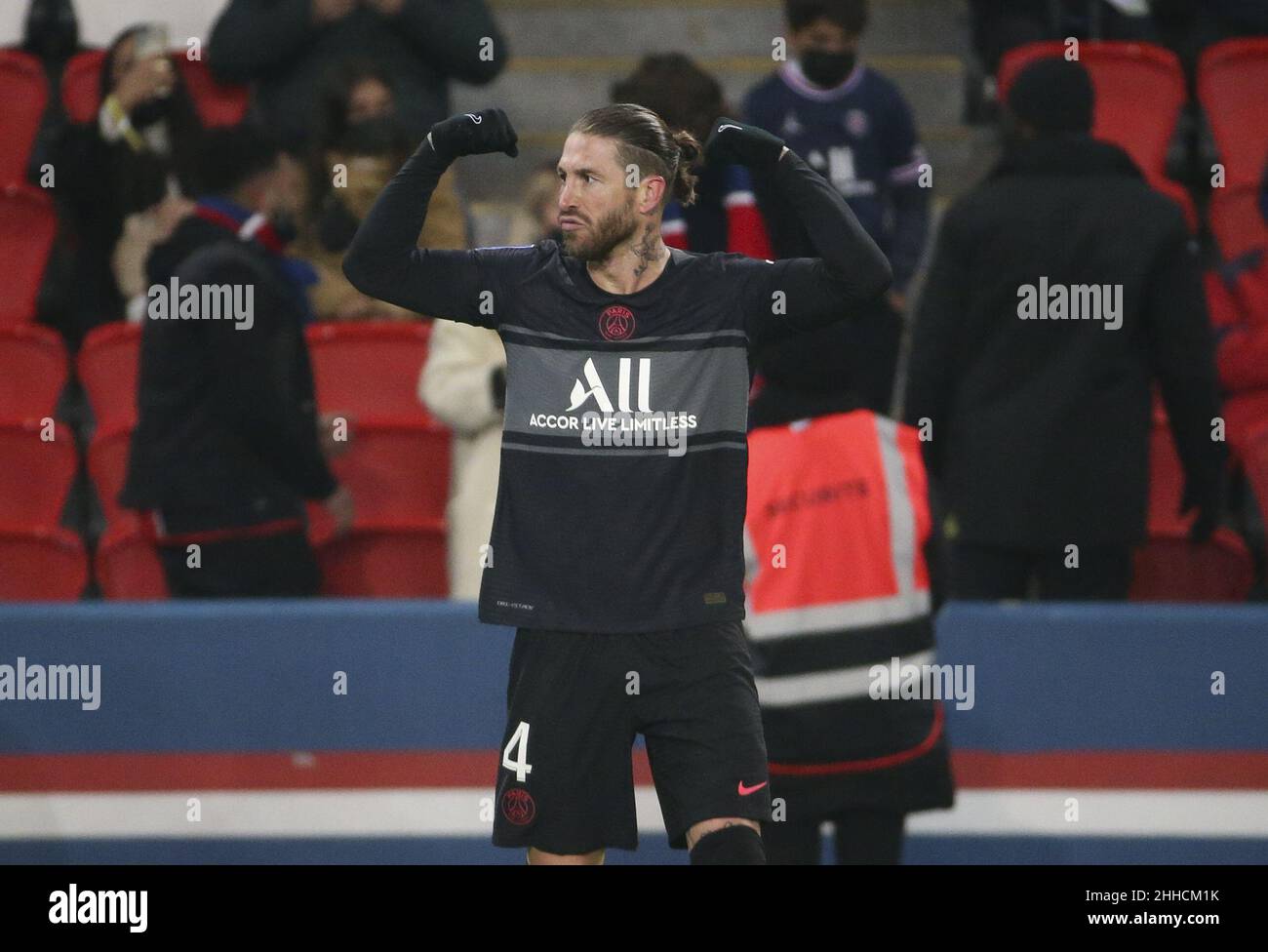 Goal Sergio RAMOS (16' - PSG) PARIS SAINT-GERMAIN - CLERMONT FOOT 63 (2-3)  22/23 