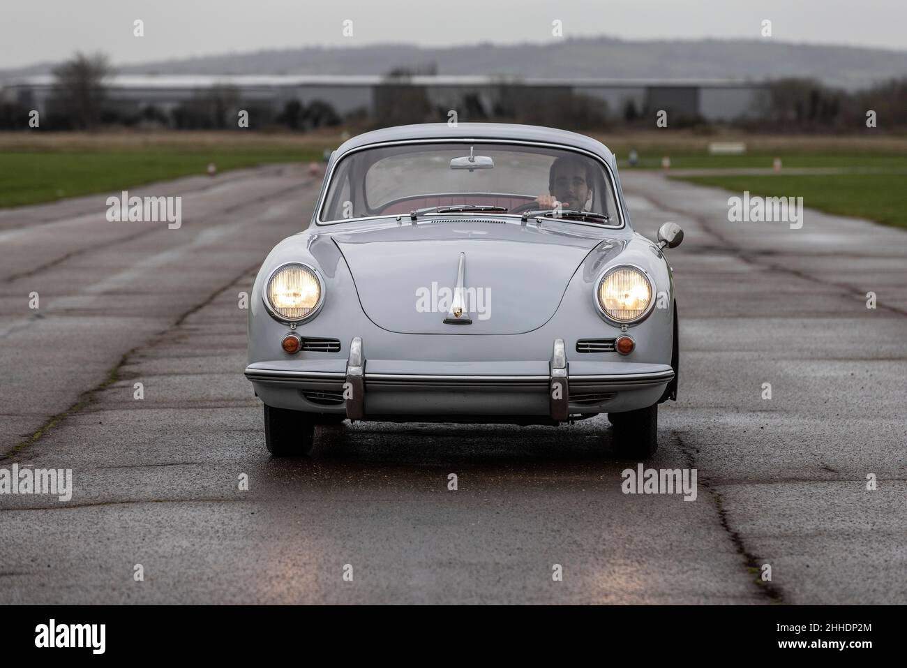 Manual electric porsche hires stock photography and images Alamy