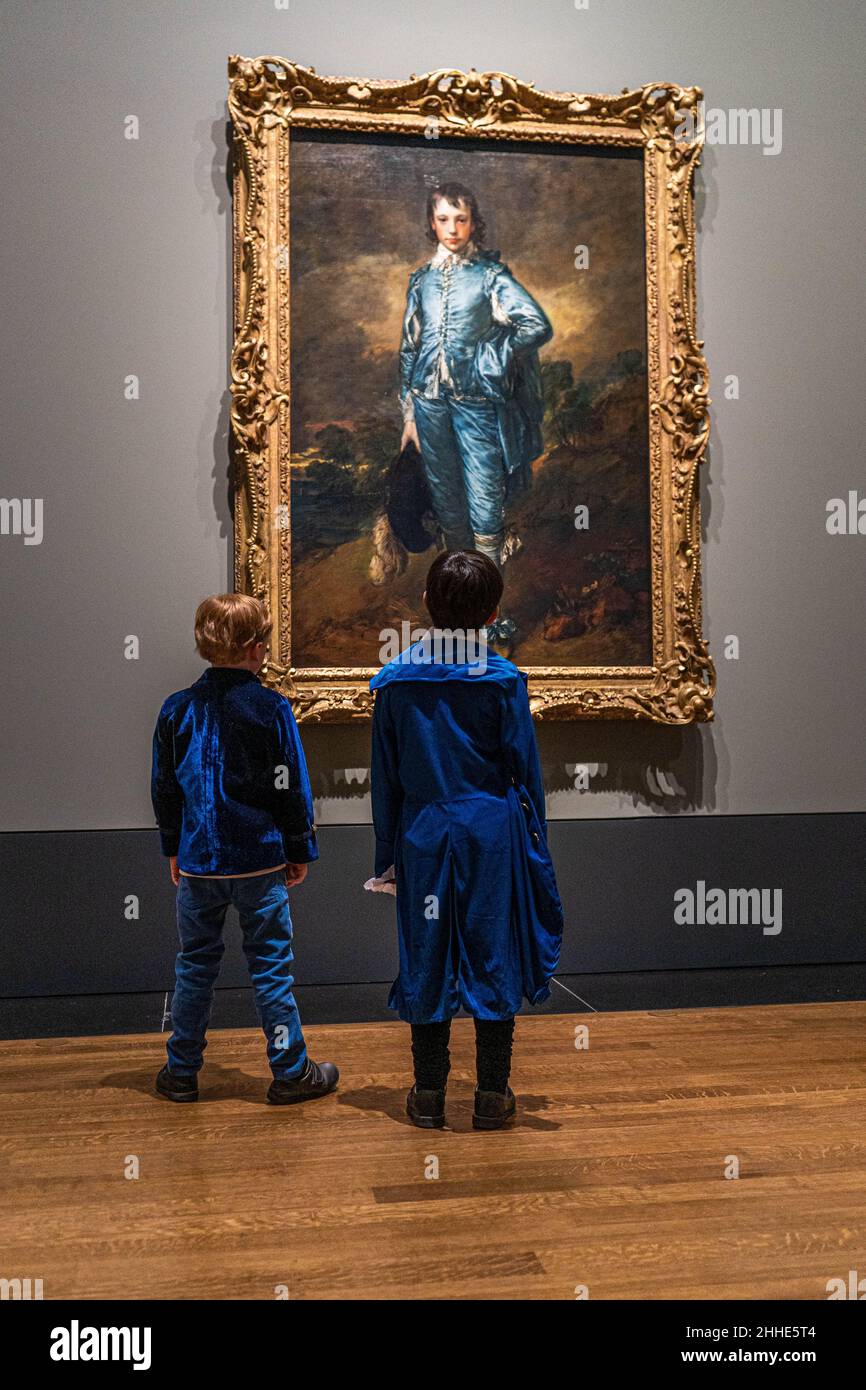 LONDON, UK. 24 Jan, 2022. Children of National Gallery and US embassy