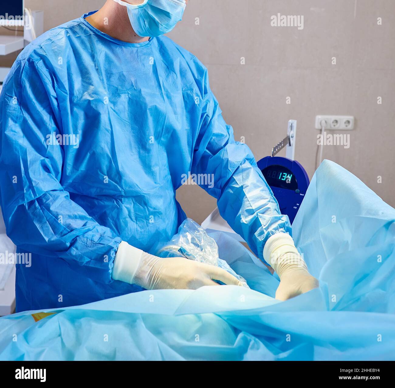 Electrocautery hi-res stock photography and images - Alamy