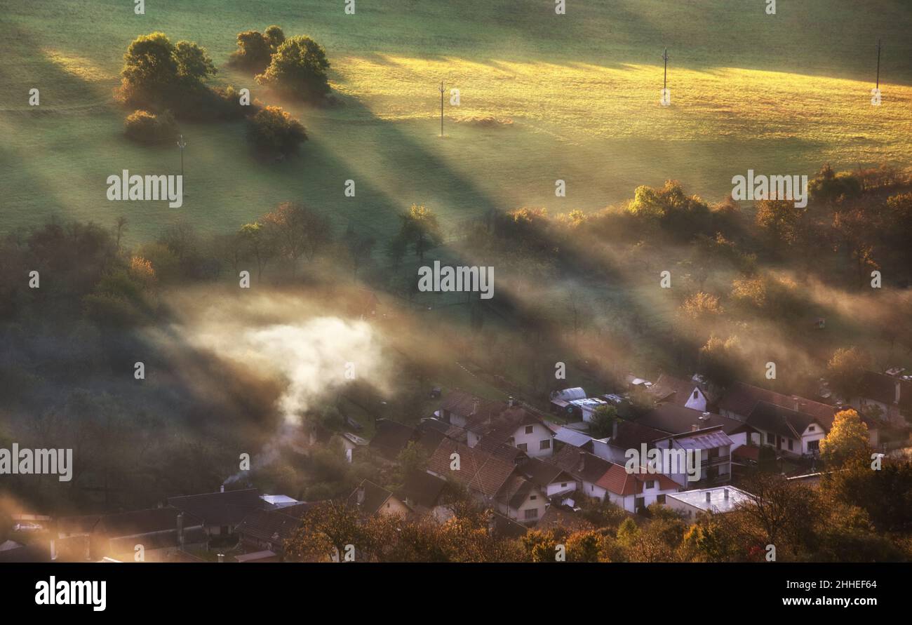 Golden sunbeams hi-res stock photography and images - Alamy