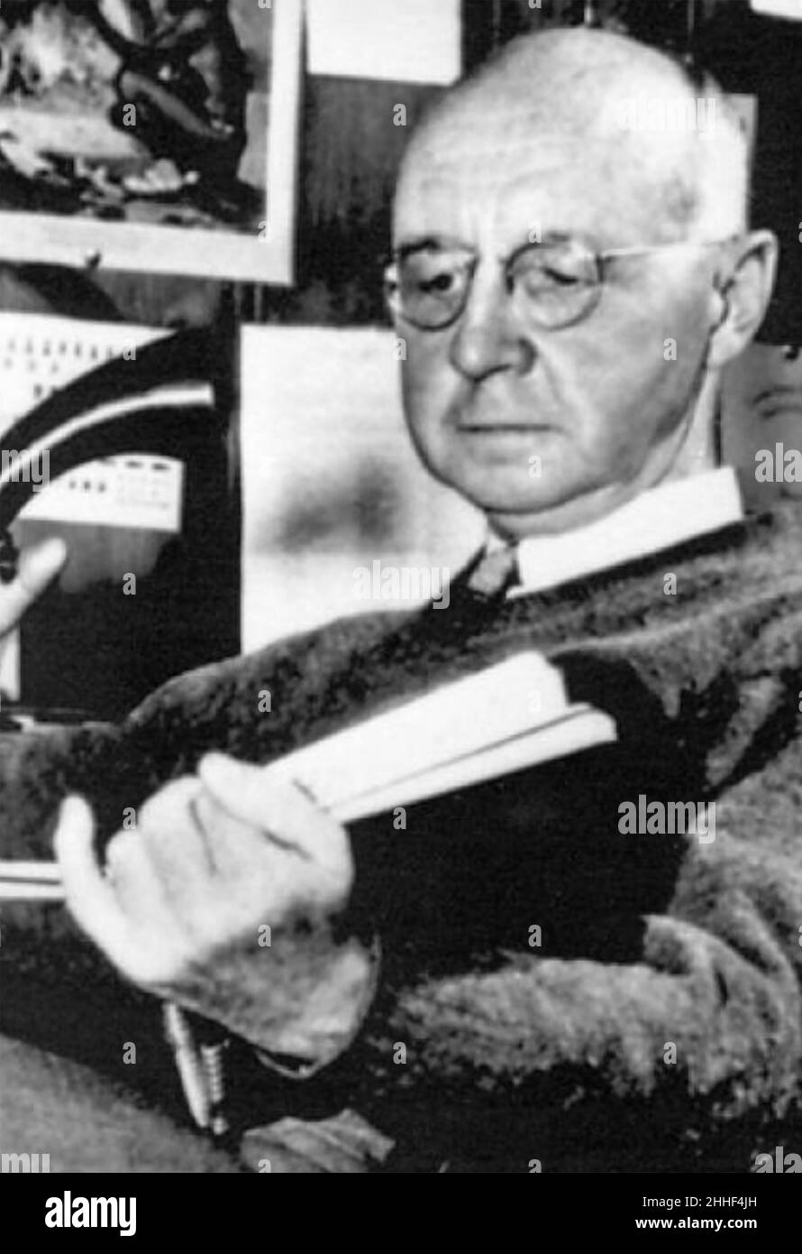 CLARENCE BIRDSEYE (18861956) American inventor, naturalist and pioneer