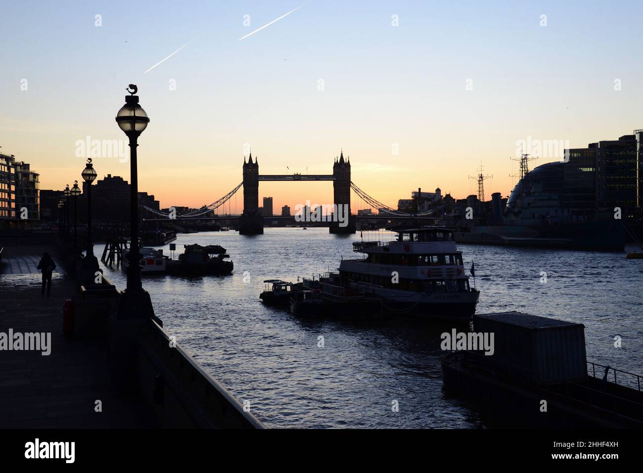 Sunrise over Tower Bridge on the River Thames, London, England Stock Photo