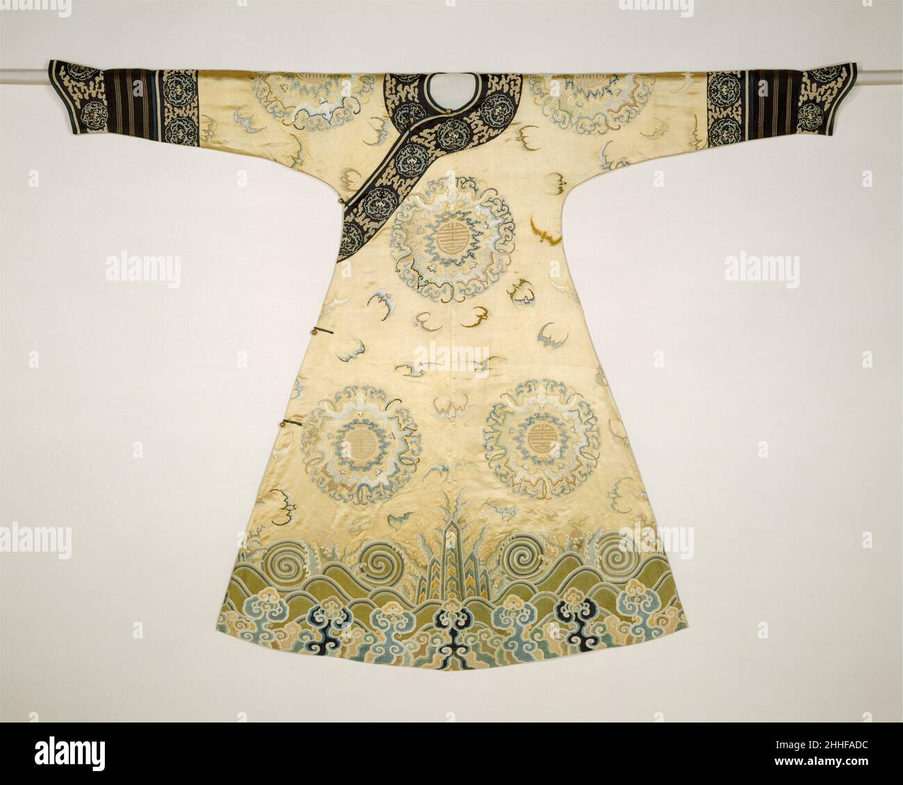 Woman's Ceremonial Robe (The Bat Medallion Robe) first half of the18th century China. Woman's