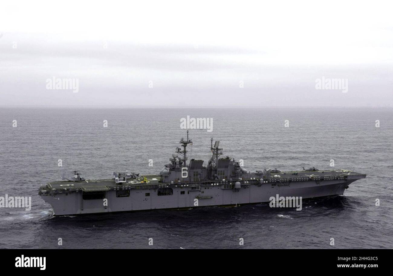Stbd side view of USS America (LHA-6) in August 2014. Stock Photo
