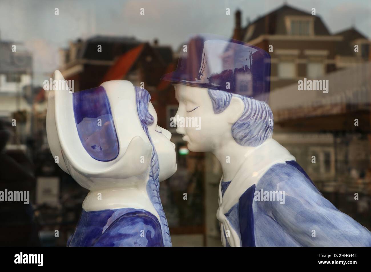 Typical dutch delft blue ceramic hires stock photography and images