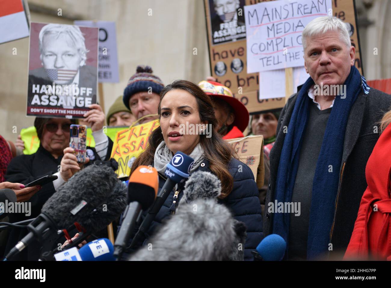 Julian Assange's fiancee Stella Moris speaks to the media outside The Royal Courts of Justice in London. Assange granted permission to seek extradition appeal at UK's top court. Stock Photo