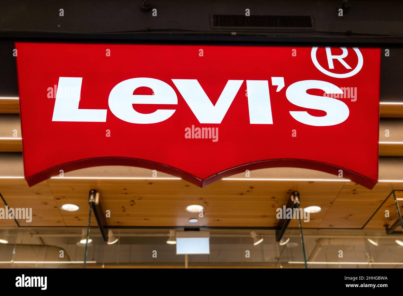 Levis store sign hi-res stock photography and images - Alamy