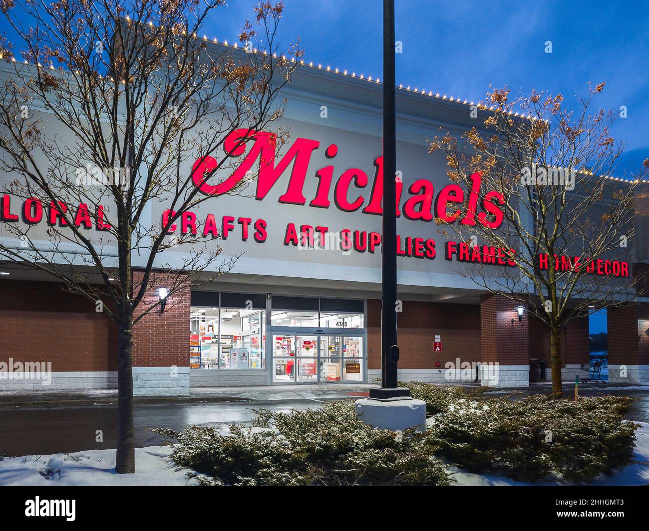 Michael's Arts and Crafts Store, NYC Stock Photo - Alamy