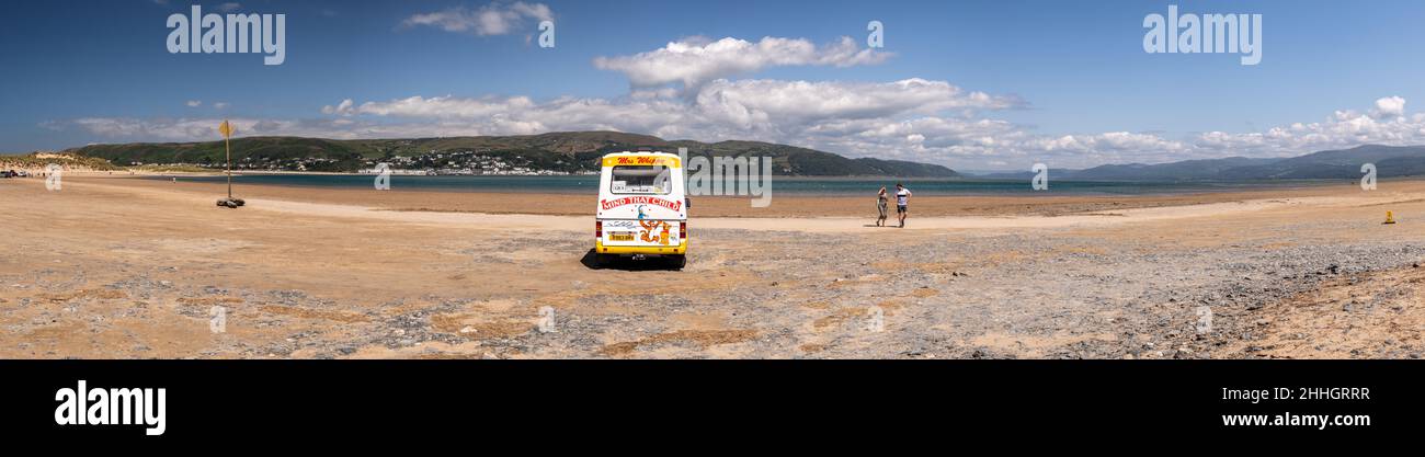 Ice cream van at Ynyslas beach, Ceredigion, Wales Stock Photo