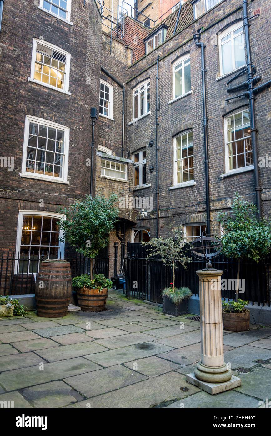 Pickering Square, the smallest London square in the upmarket St James's area, City of Westminster, London, England, UK Stock Photo