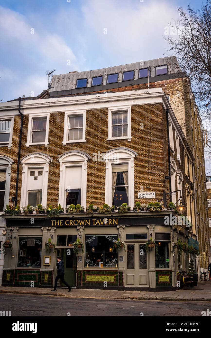 The Crown Tavern pub in Clerkenwell Green, London, England, UK Stock Photo