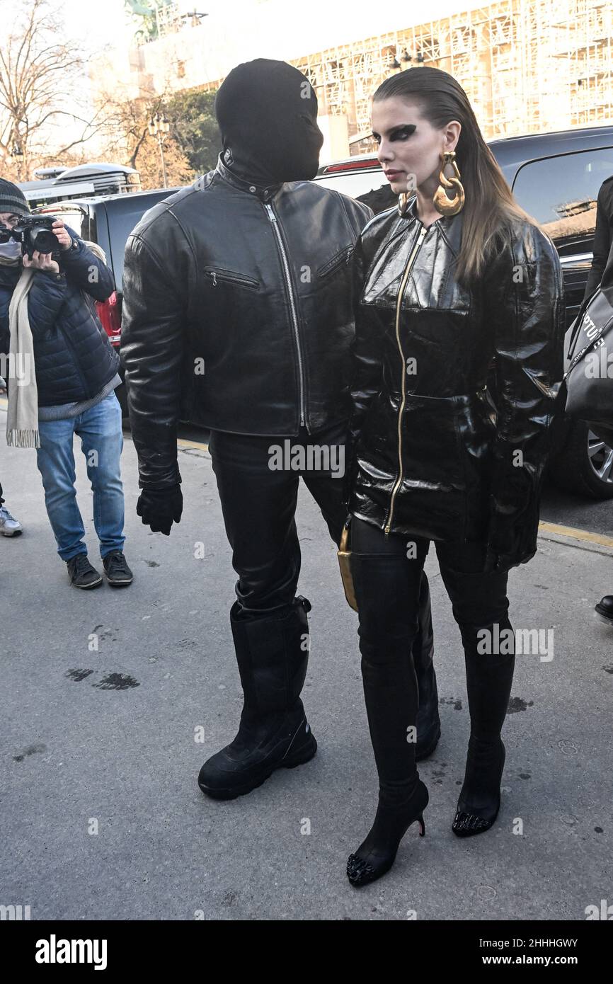 Kanye West, Julia Fox arriving at the Schiaparelli show during Paris Fashion  Week Haute Couture in Paris, France on January 24, 2022. Photo by Julien  Reynaud/APS-Medias/ABACAPRESS.COM Stock Photo - Alamy