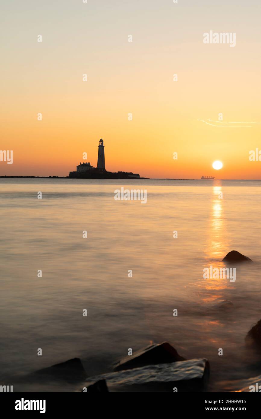 St Marys Lighthouse sunrise Stock Photo