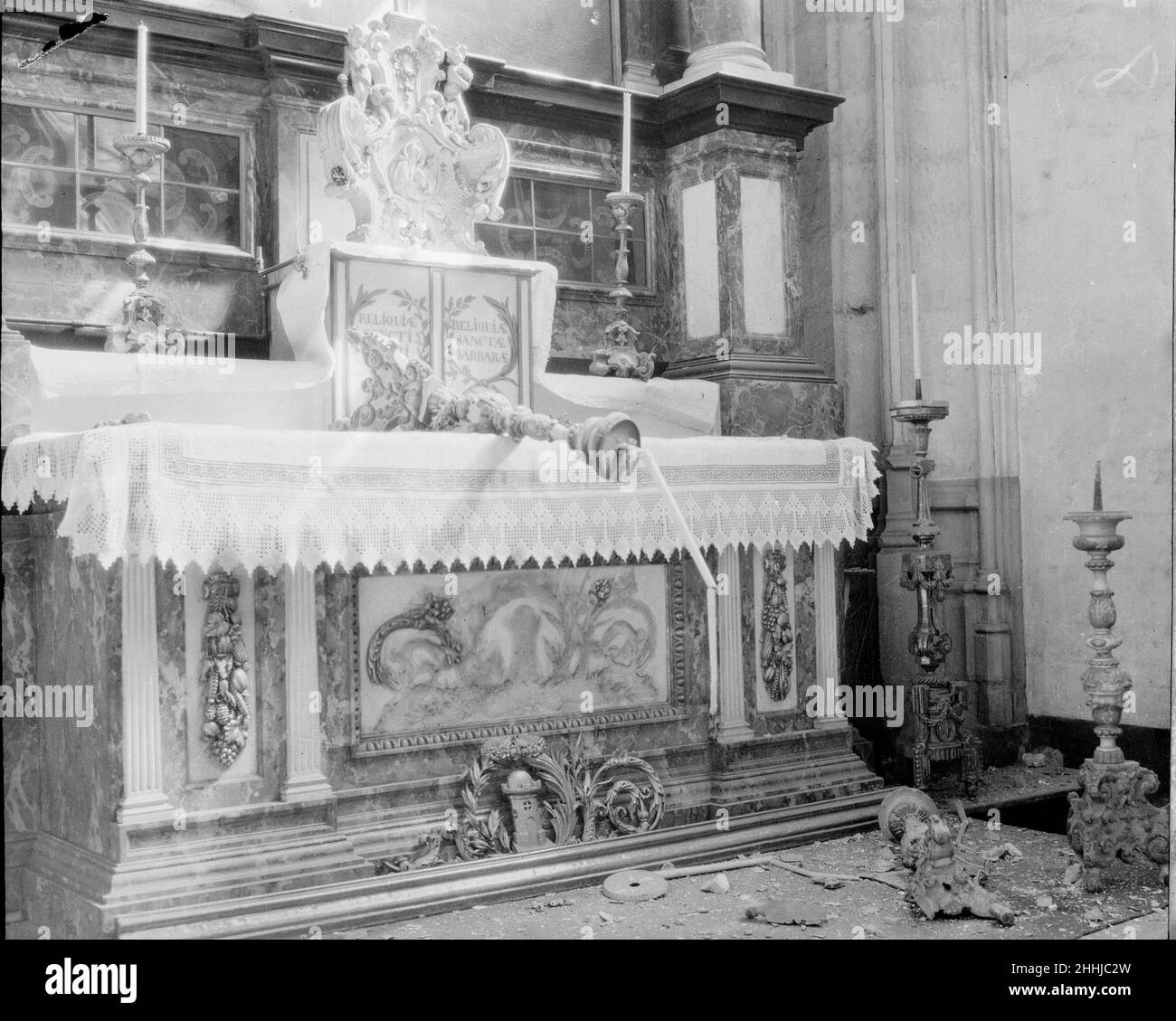 St. Rumbold's Cathedral in Malines, Belgium ( Mechelen ) damaged by German artillery during the German adavance of September 1914 Stock Photo