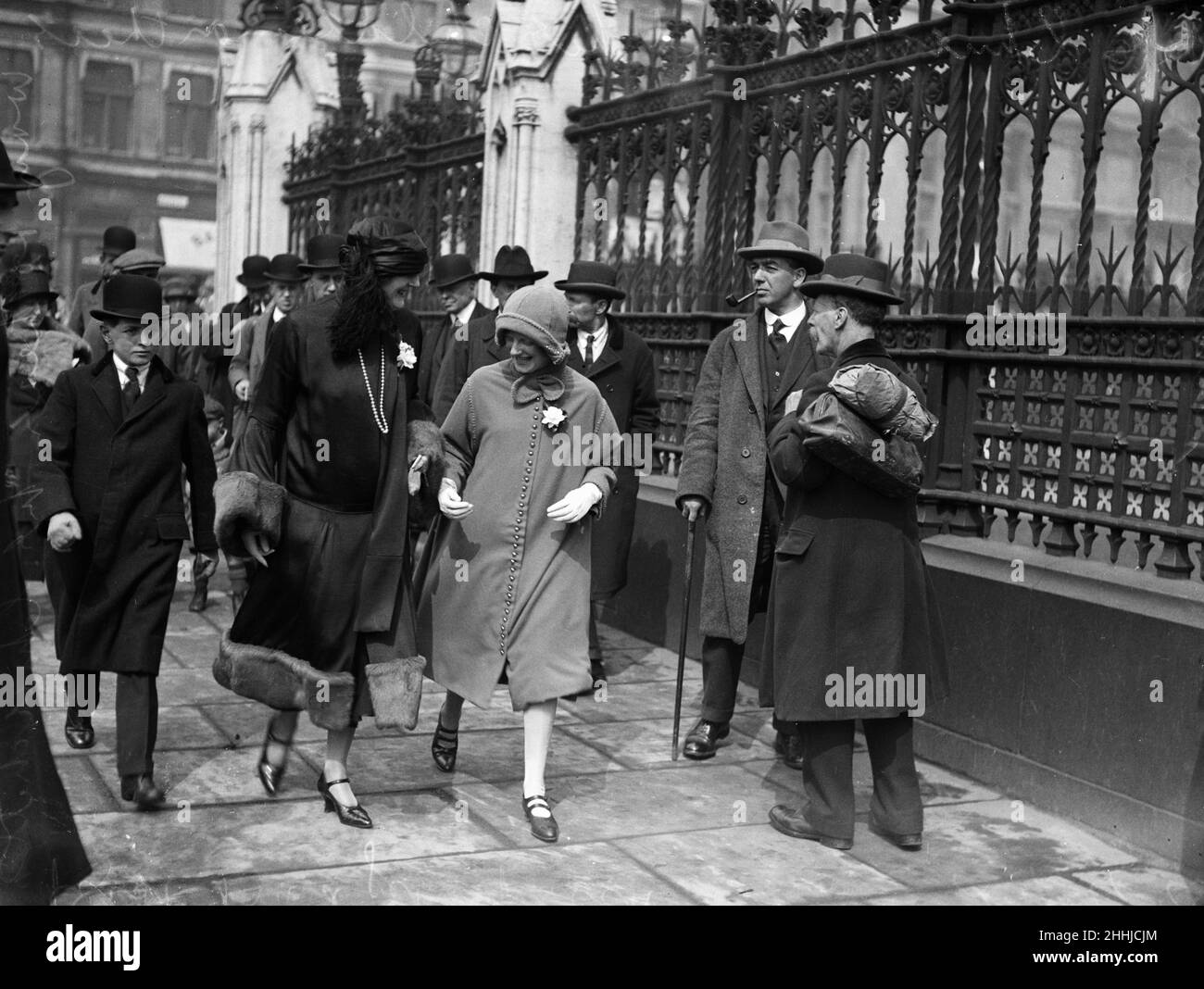 Lady Churchill and her children on their way to hear Winton Churchill's first budget speech as Chancellor of the Exchequer, London, Wednesday 29th April 1925. Stock Photo