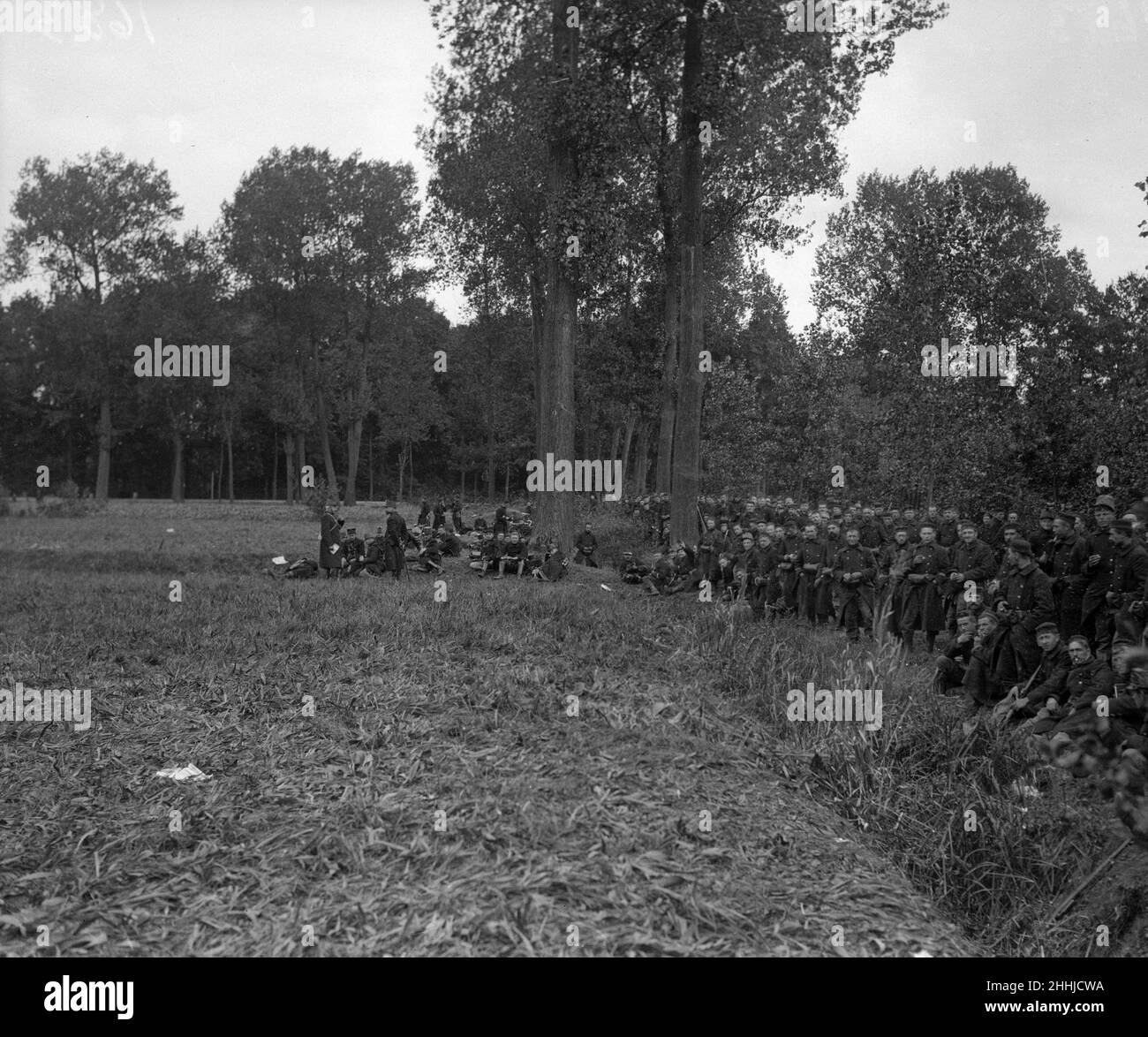 Belgian soldiers prepare to ambush the advancing German army near