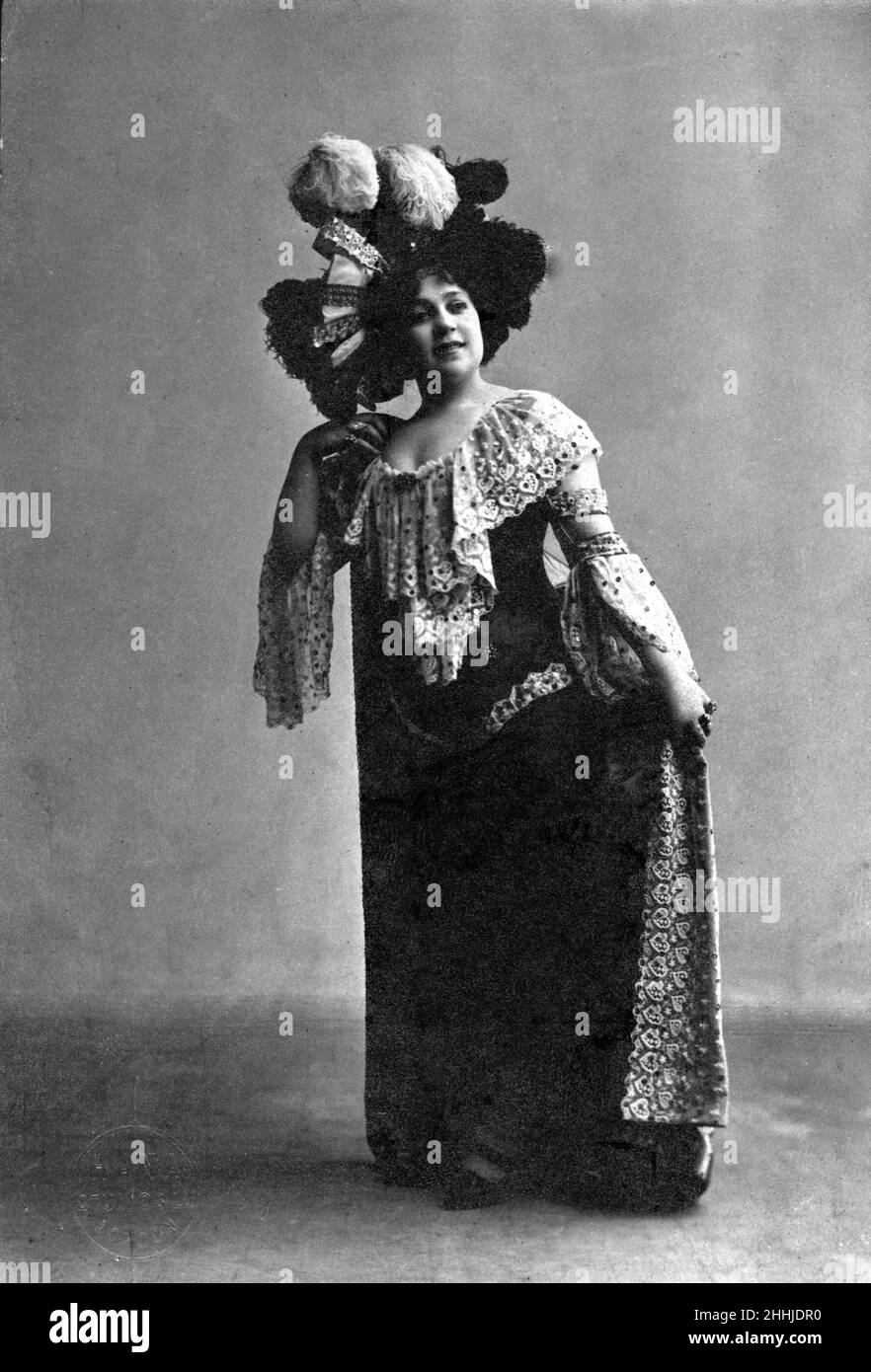 Doctor Crippen murder case  Belle Elmore, late wife of Doctor Crippen in her stage outfit Circa 1910 Stock Photo