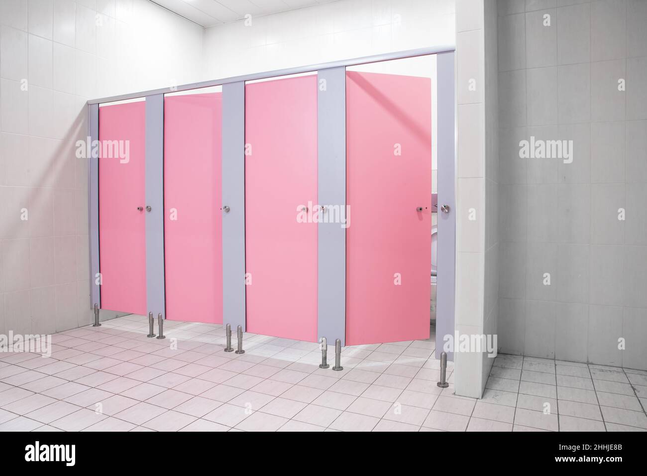 Wc open door hires stock photography and images Alamy