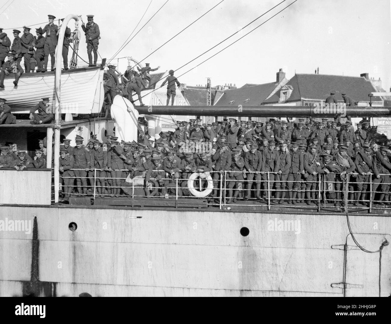 Part of the British Expeditionary Force seen here arriving at Le Havre ...