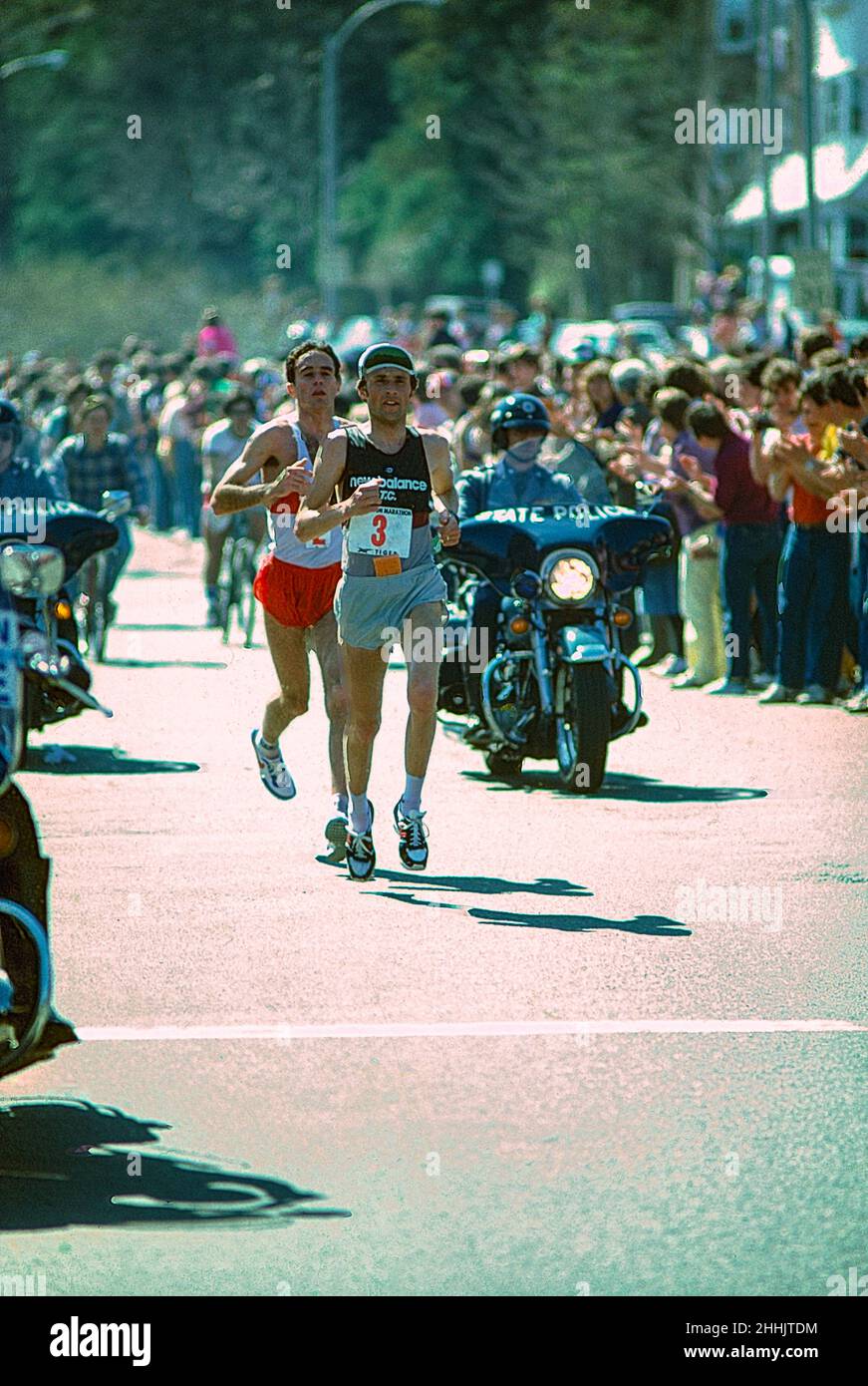 Dick Beardsley leads winner Alberto Salazar in the "Duel in the Sun" at