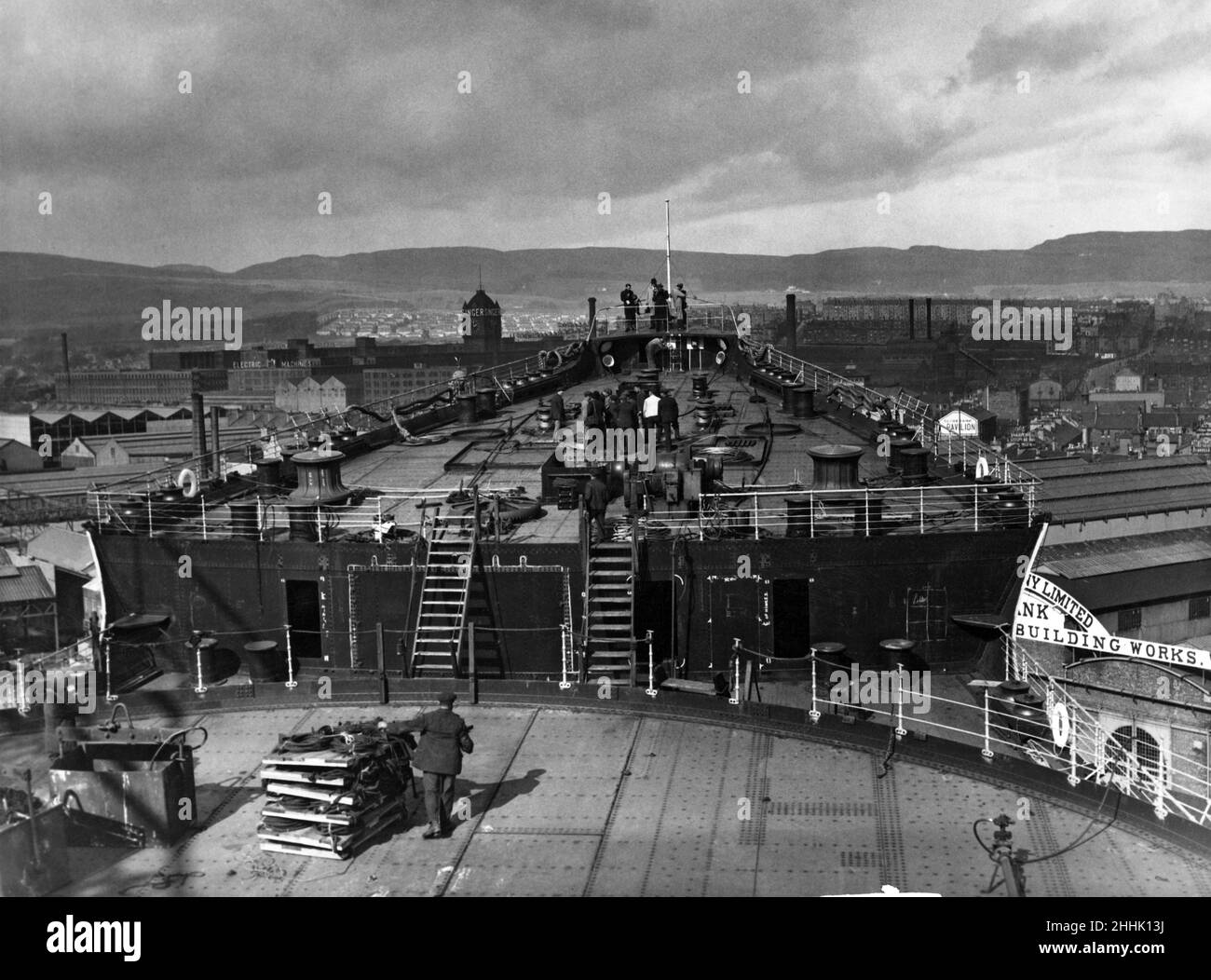 Bow view of the Cunard White Star ocean liner Queen Mary, from the