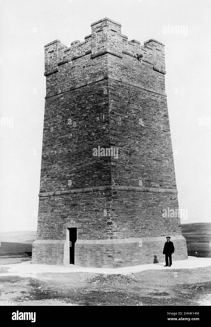The memorial erected by the people of Orkney in memory of Field Marshal Earl Kitchener on Marwick Head, Birsay, Orkney in 1926.Lord Kitchener and many of his staff were killed aboard the British Royal Navy armoured cruiser HMS Hampshire in June 1916 off the mainland of Orkney en route to Russia where she is believed to have struck a mine laid by a German submarine. Stock Photo