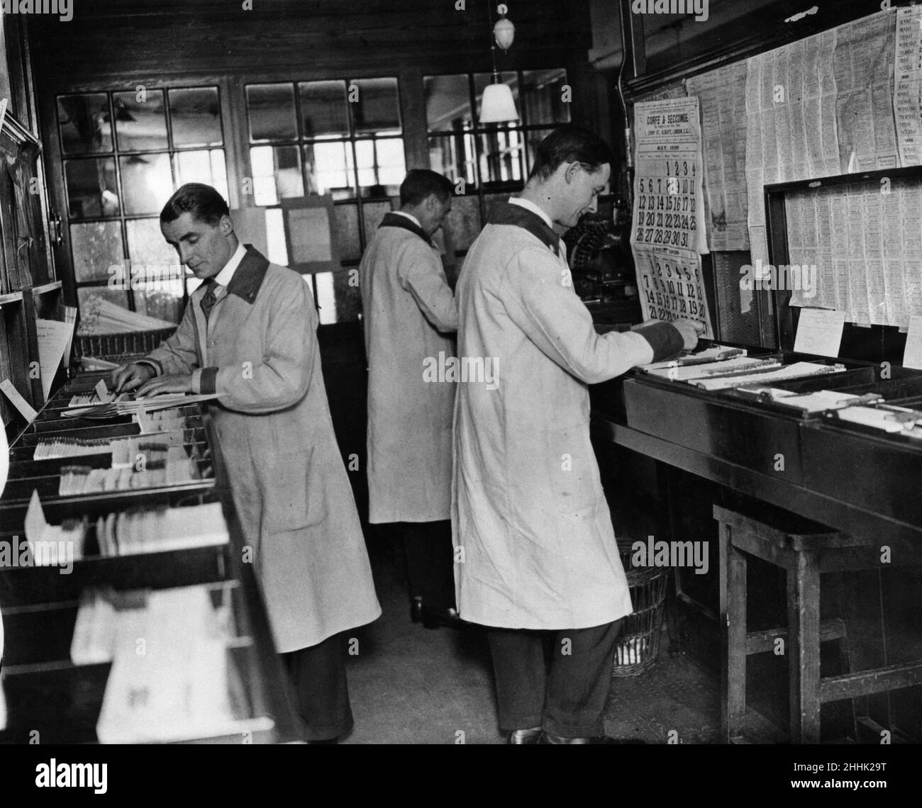 Metropolitan Police Lost Property. In the Index Department at the Lost Property Office, Lambeth. May 1929. Stock Photo