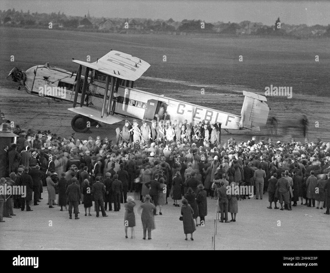 Amy johnson 1930 hi-res stock photography and images - Alamy