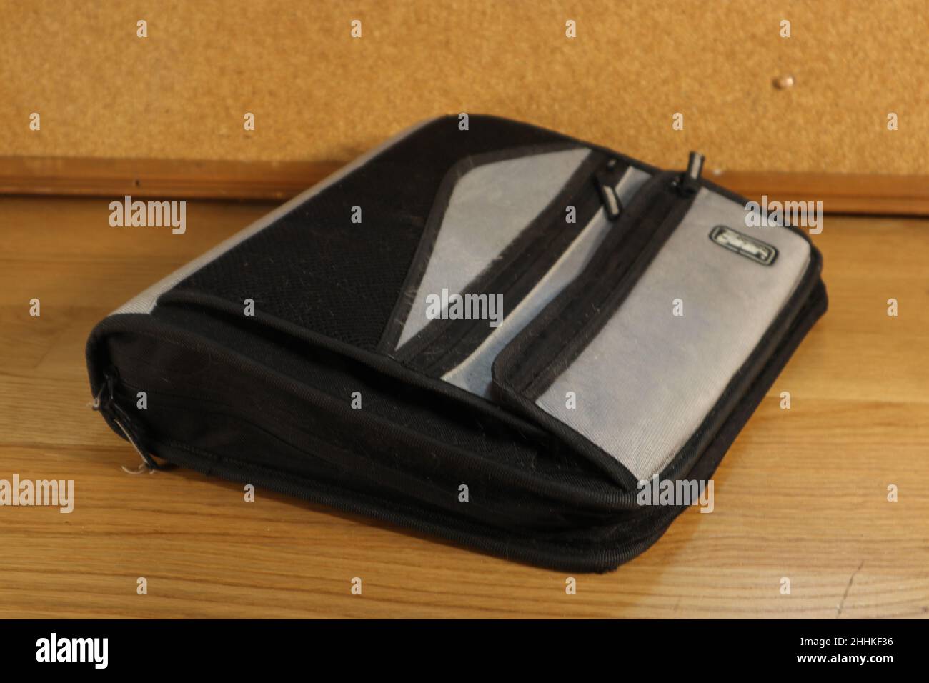 Trapper keeper type binder on desk Stock Photo Alamy