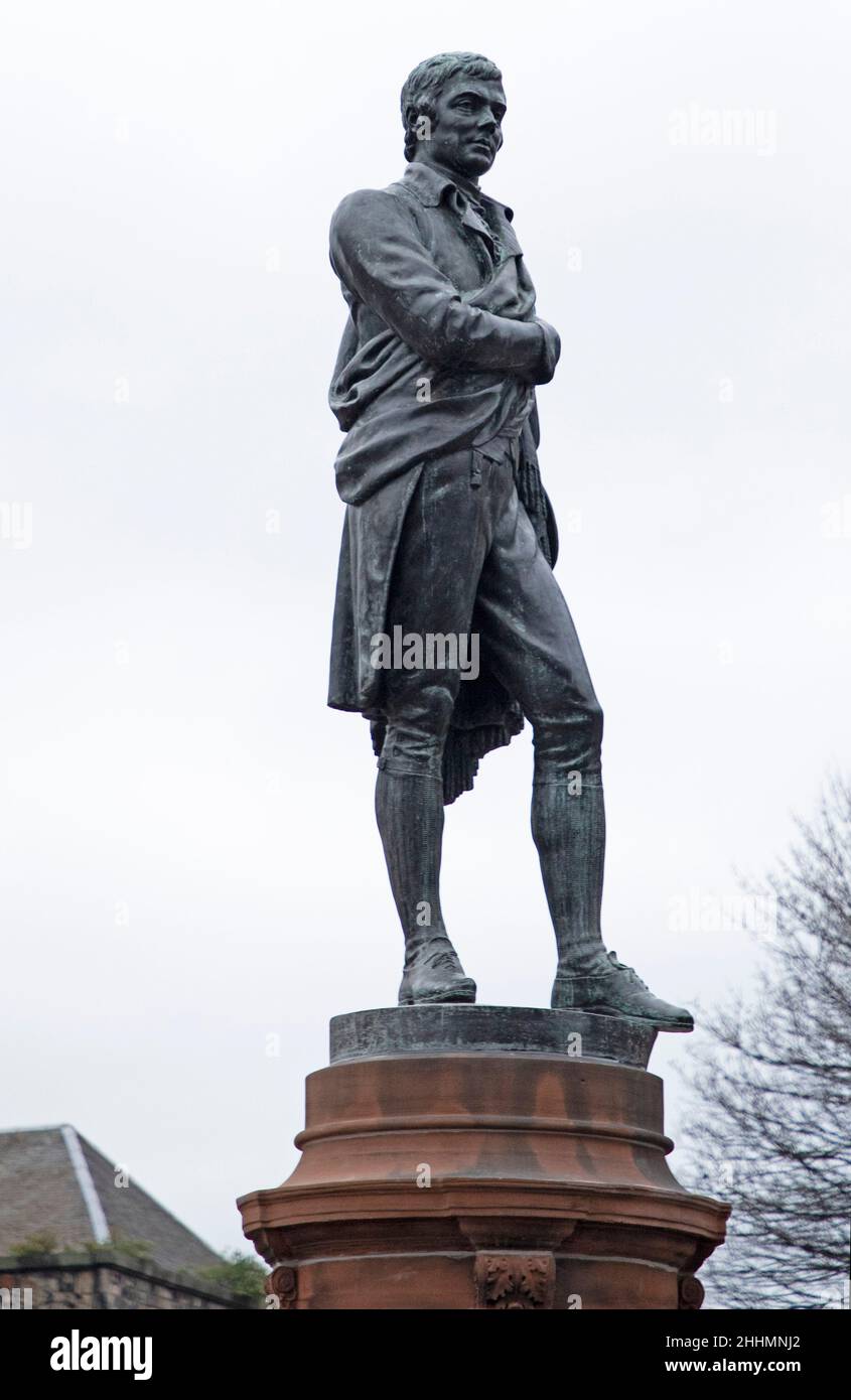 Leith, Edinburgh, Scotland, UK. 25th January 2022. Robert Burns Statue