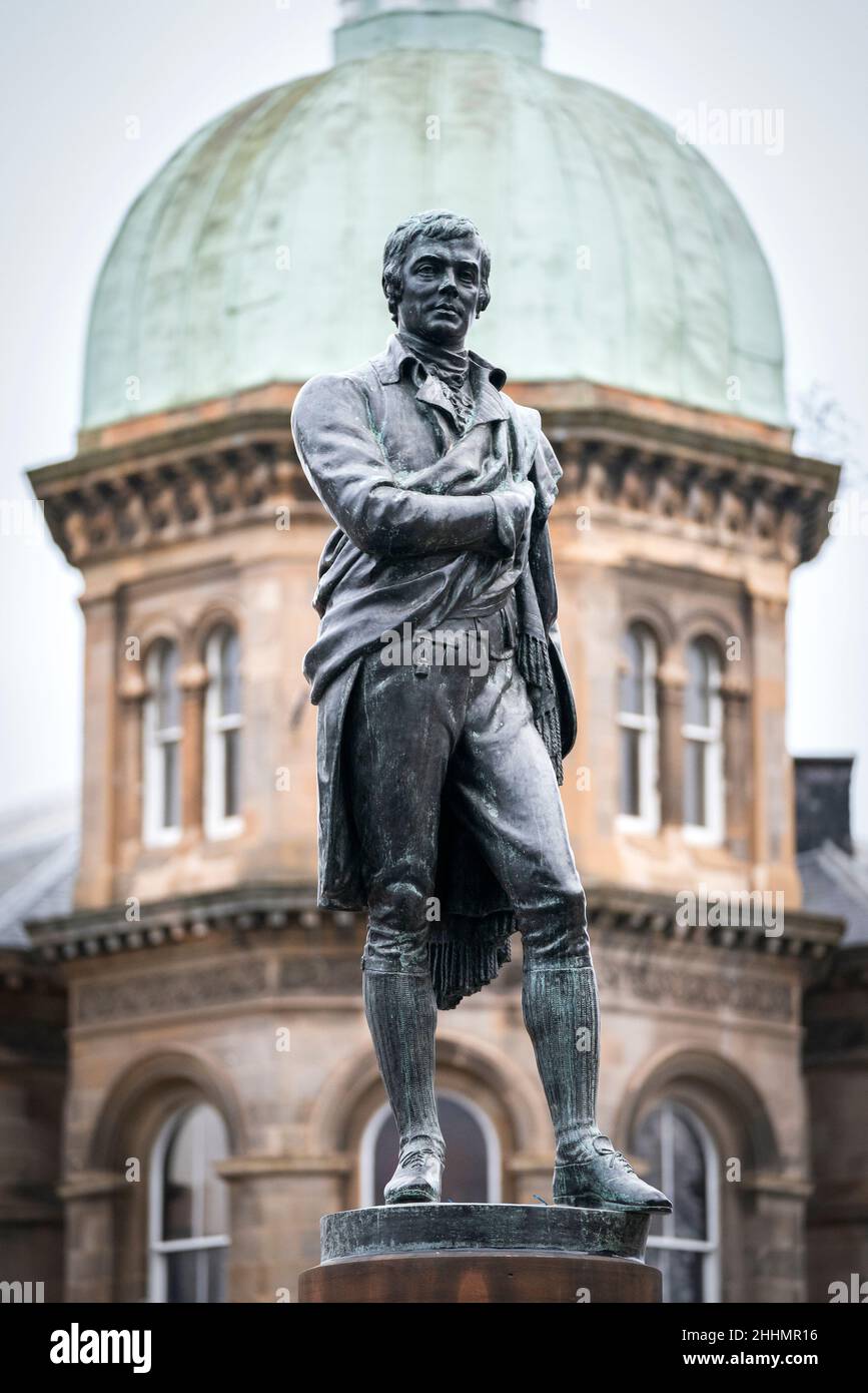The 124yearold statue of Robert Burns after being unveiled at a