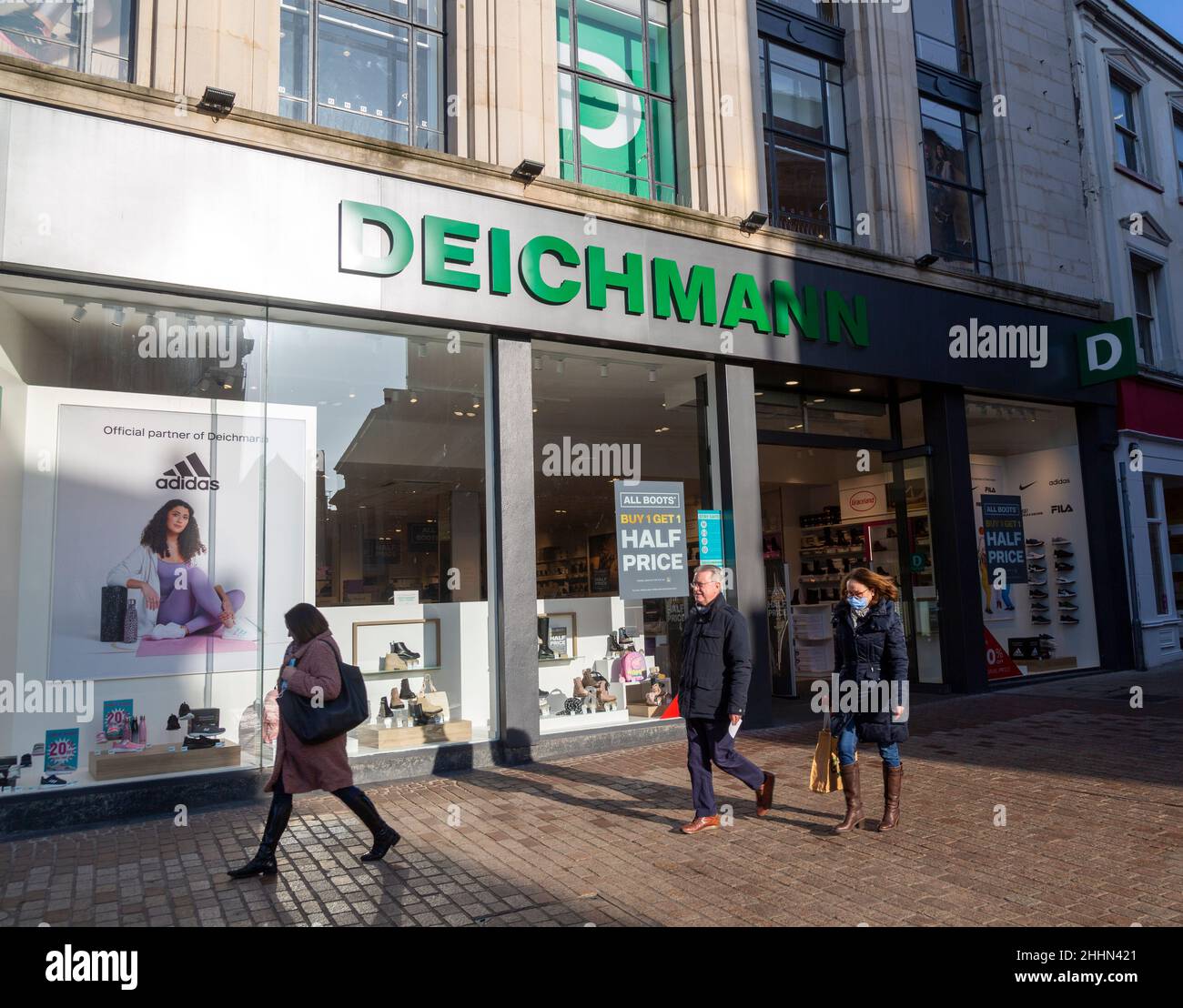 Deichmann shoe shop hi-res stock photography and images - Alamy