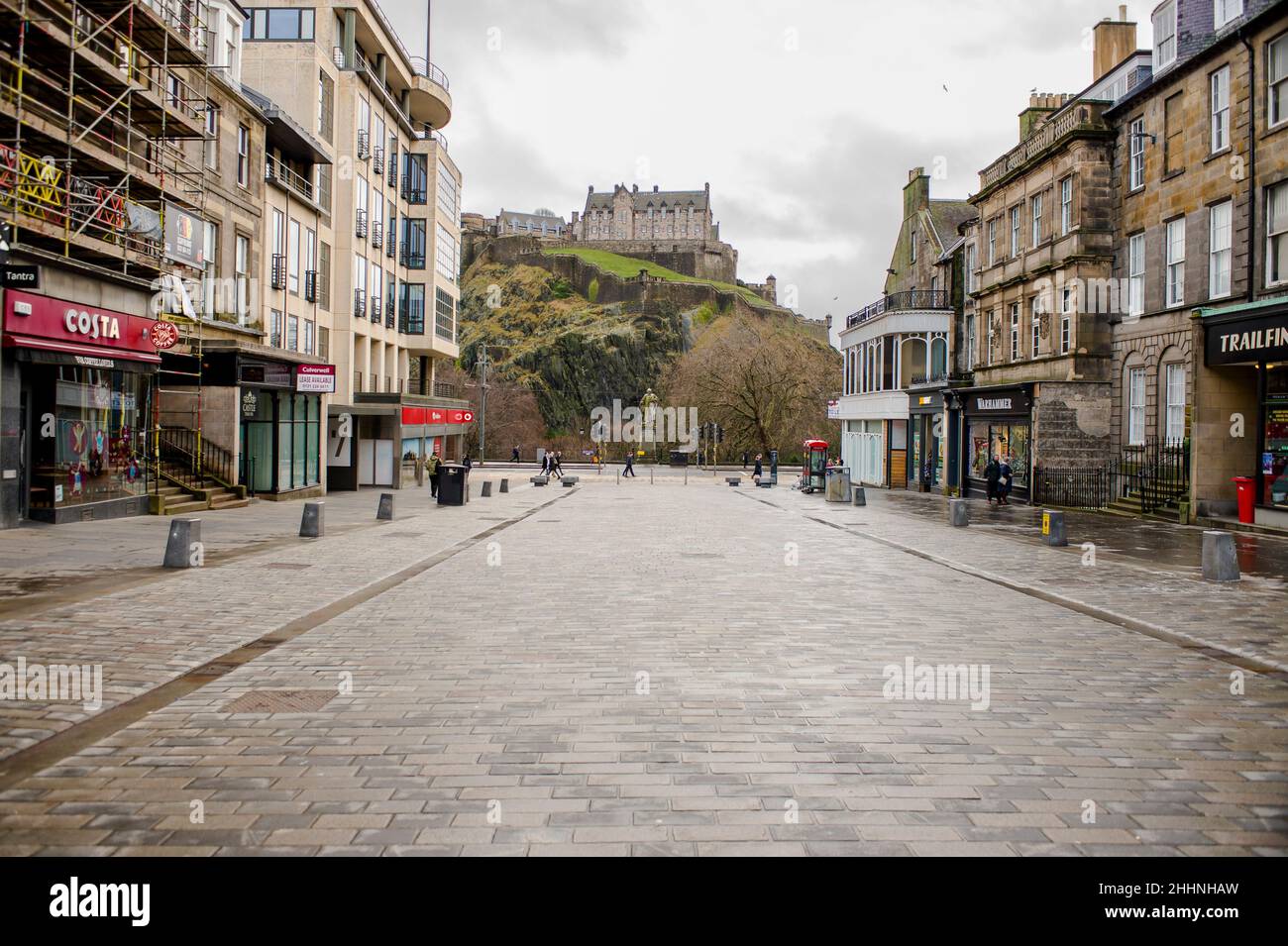 Scenes in Edinburgh's Castle street during Hogmanay 2021. Credit: Euan ...