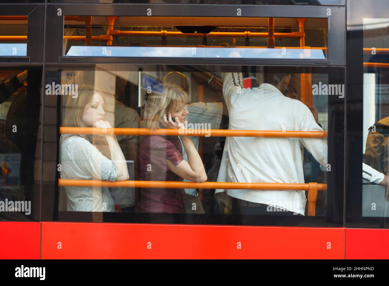 Commuters on an overcrowded bus, caused by the calling of a tube strike by the RMT union. New Oxford Street, Borough of Camden, London, UK.  3 Sep 2007 Stock Photo