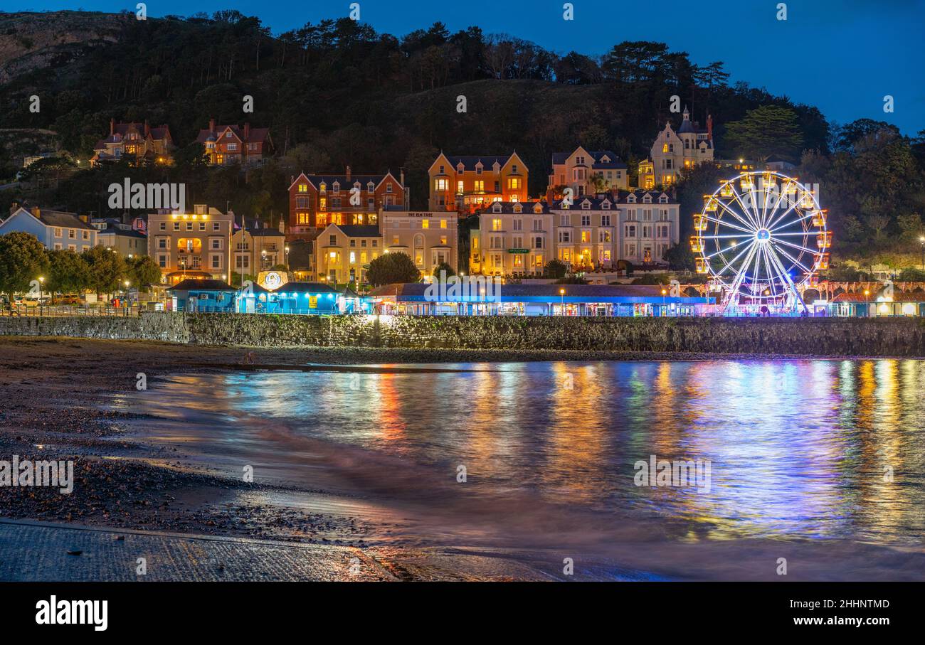 The Ferris Wheel on Llandudno's Pier, by the North Shore Beach, Conwy, North Wales.Image taken in October 2021. Stock Photo