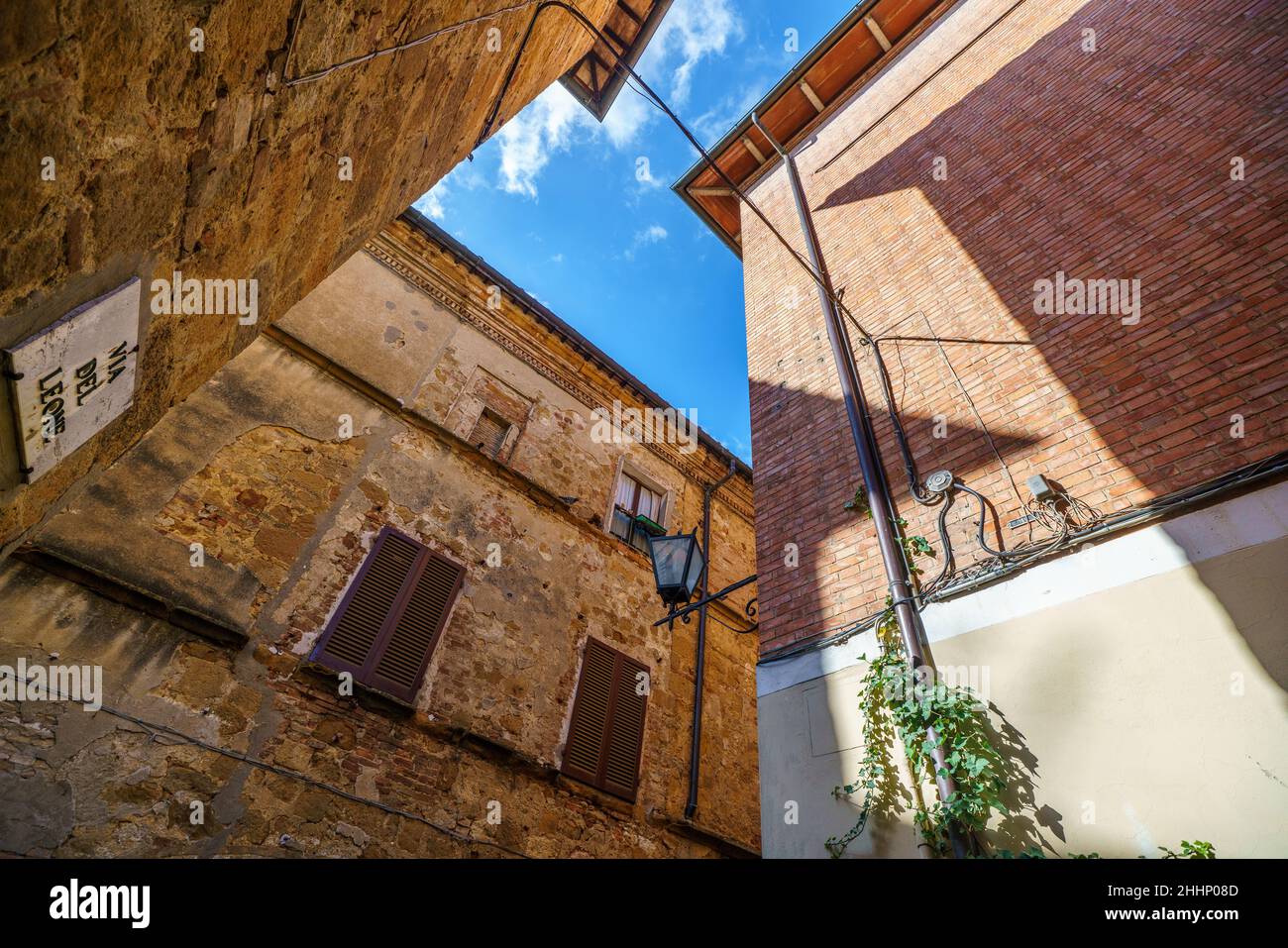 The old town and streets of the medieval period of Pienza, Italy Stock ...