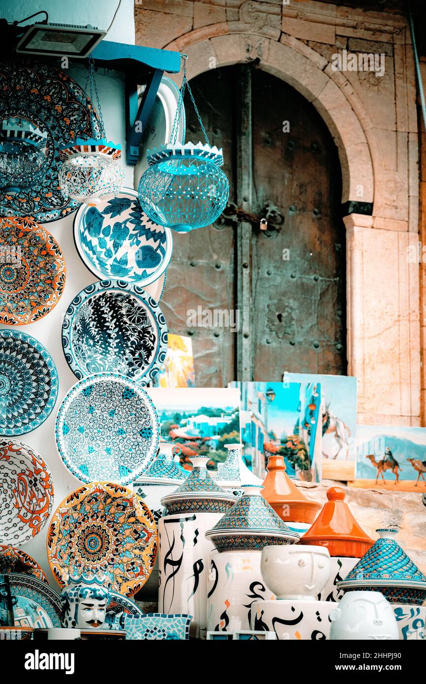 Traditional hand-made Tunisian painted plates for sale in the resort blue town of Sidi Bou Said, Tunisia, North Stock Photo