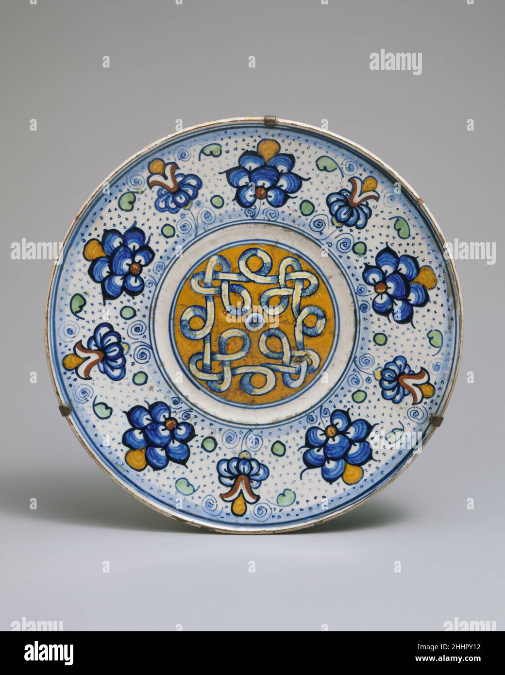 Maiolica: Plate (tagliere) ca. 1500 Italian (Tuscany?). Maiolica: Plate (tagliere). Italian (Tuscany?). ca. 1500. Maiolica (tin-glazed earthenware). Ceramics-Pottery Stock Photo