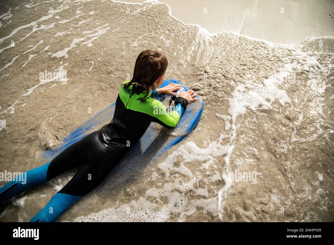 Girl wet suit hi-res stock photography and images - Alamy