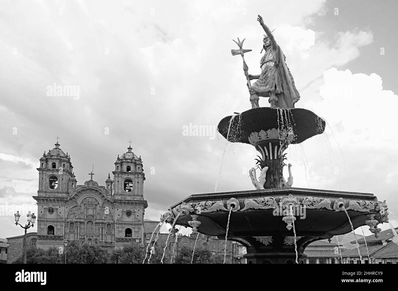 Inca pachacutec statue Black and White Stock Photos & Images - Alamy