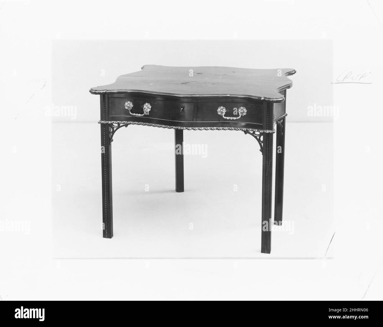 Card Table 176590 American. Card Table. American. 176590. Mahogany, mahogany veneer, red oak